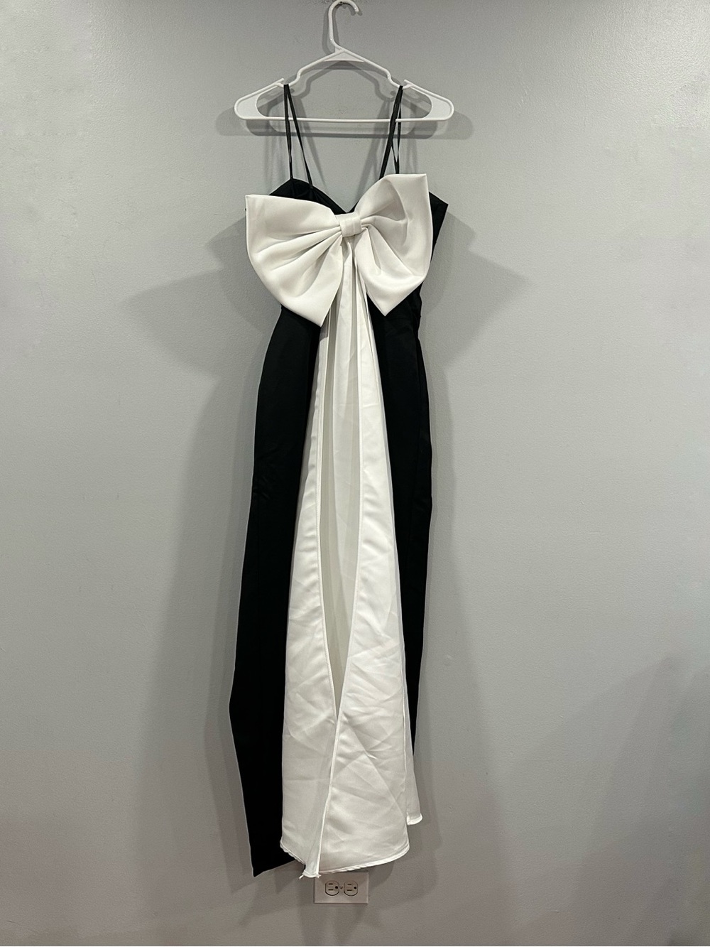 Mac Duggal 49879 Black Satin Strapless Bustier Gown Oversized Bow sz 6 NEW - Picture 5 of 8